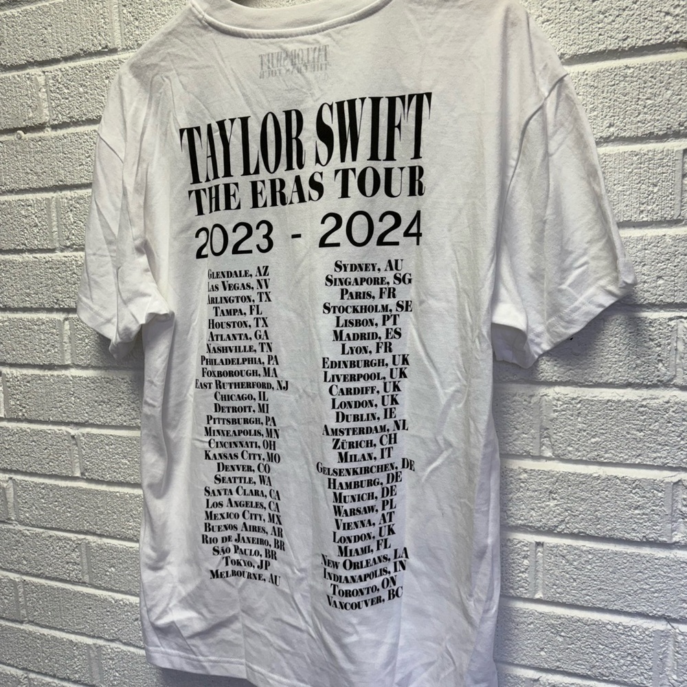 Taylor Swift The Eras Tour Official Merch White T-Shirt Large 2023-24 - Picture 9 of 11